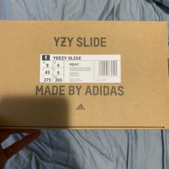 BRAND NEW YEEZY SLIDES - Picture 3 of 8
